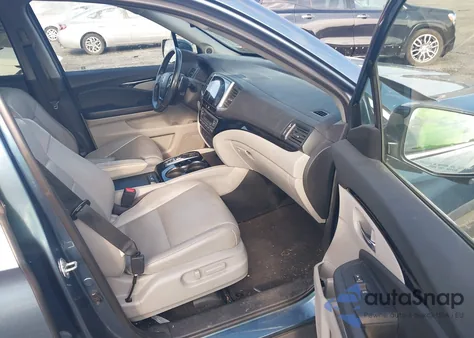 2017 Honda Pilot Touring from USA, damaged, VIN 5FNYF6H92HB082320